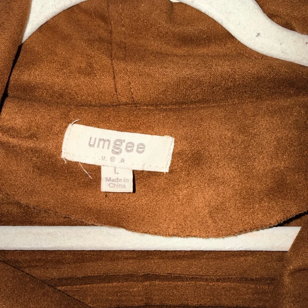 Umgee Women's Tan suede Jacket - Picture 3 of 6